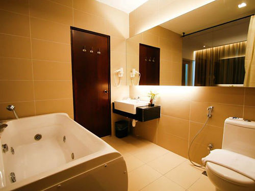 D Hotel Seri Iskandar Exterior foto